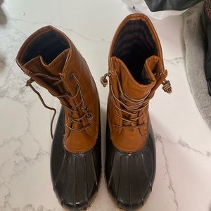 Sports boots
